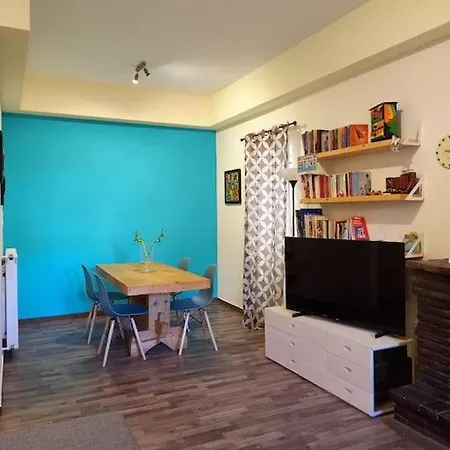 Modern And Cosy Athens